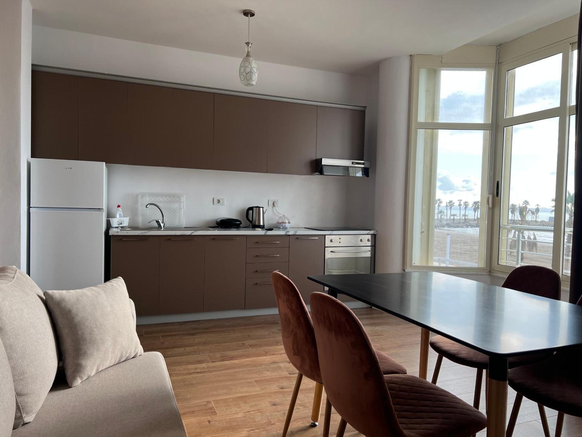 Wave Beachfront Apartments Durres Ngoại thất bức ảnh