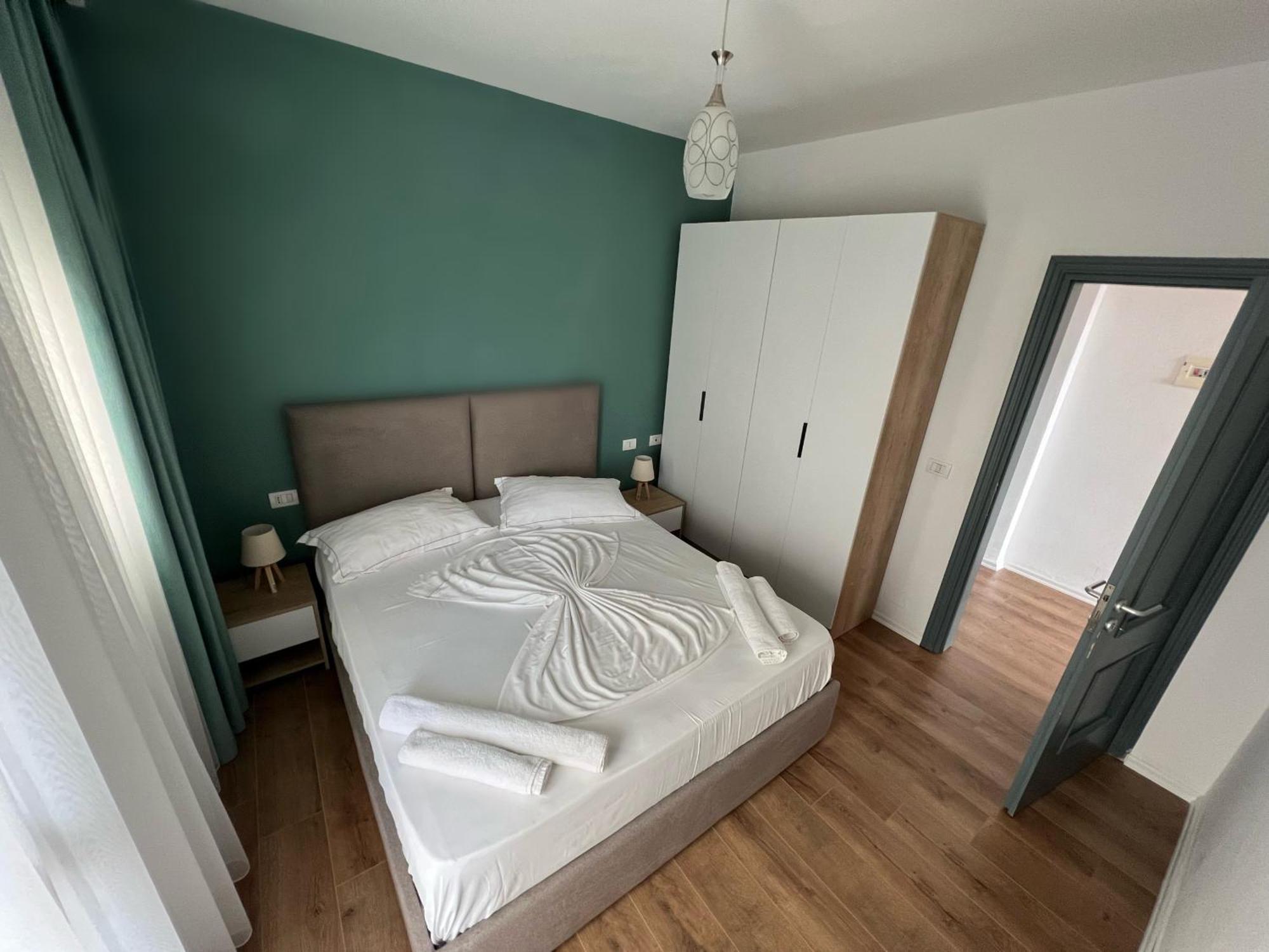 Wave Beachfront Apartments Durres Ngoại thất bức ảnh