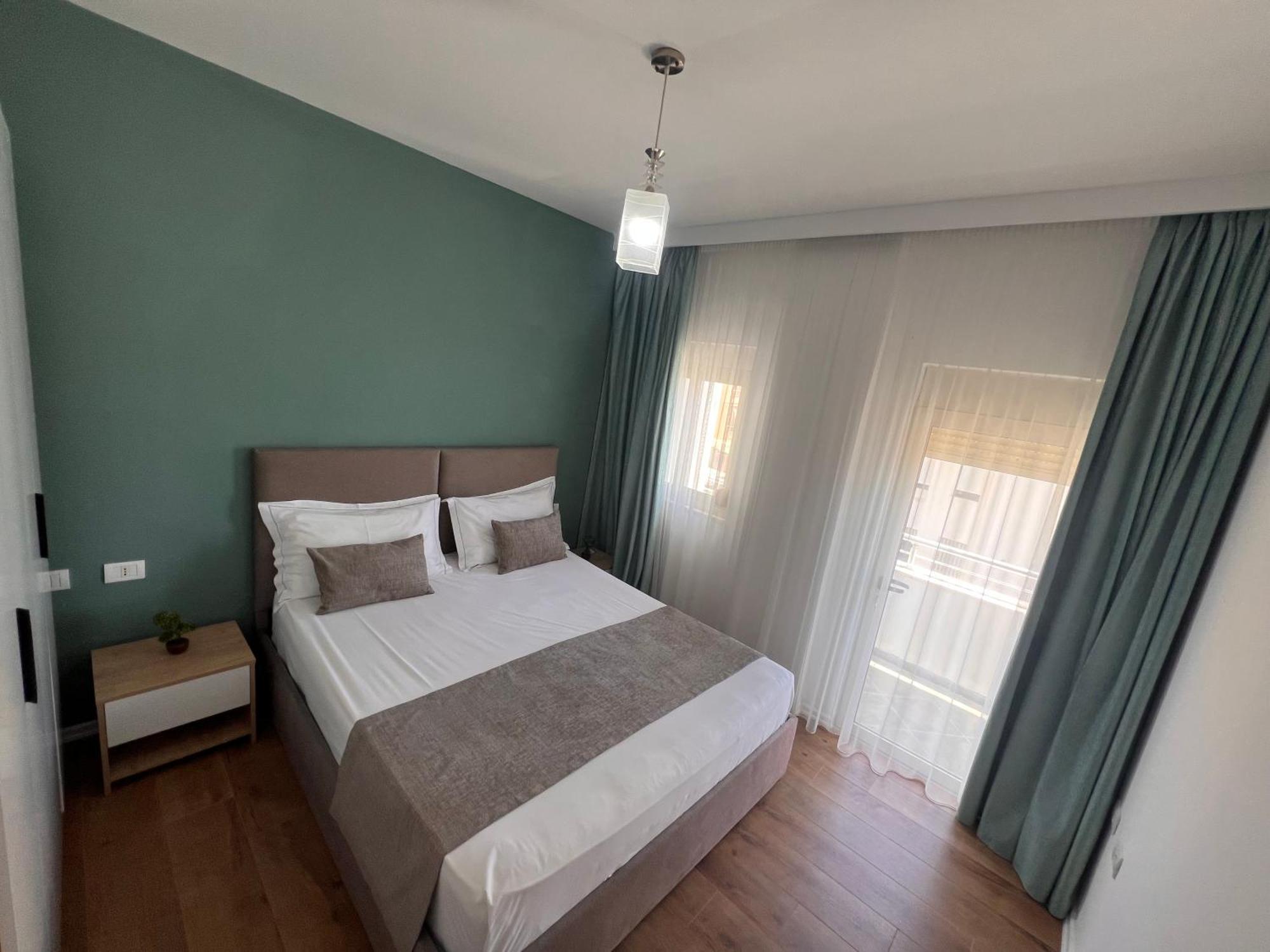 Wave Beachfront Apartments Durres Ngoại thất bức ảnh